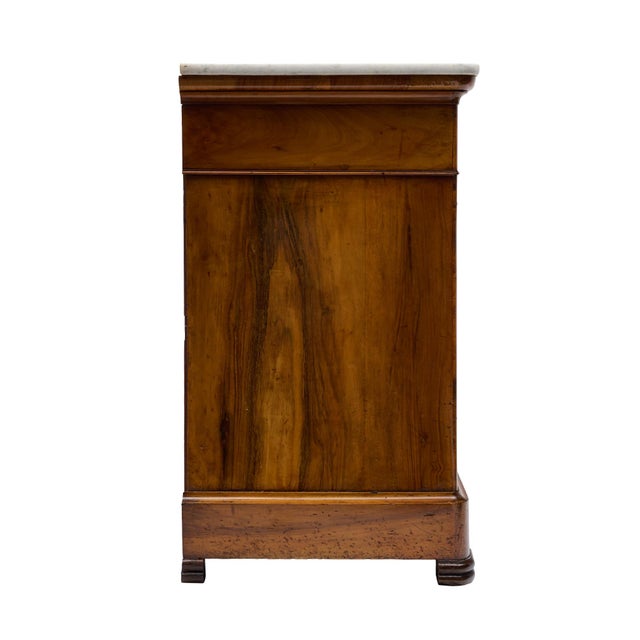 Brown French Restoration Burled Walnut Chest of Drawers With Carrara Marble, Circa 1830 For Sale - Image 8 of 9