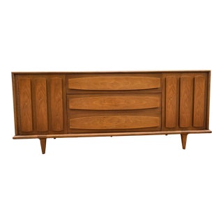 Mid-Century Modern 9 Drawer Dresser Credenza For Sale
