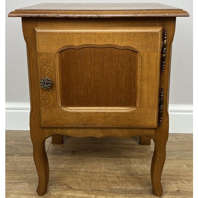 Vintage Louis French Oak Nightstands, Set of 2 For Sale - Image 6 of 14