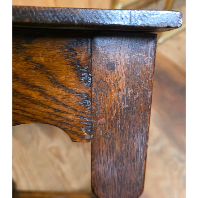 Late 17th Century English Oak Side Table With Spiral-Turned Legs and Scalloped Frieze, Circa 1680–1700 For Sale - Image 13 of 18