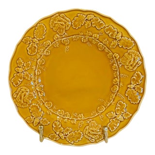 Vintage Bordallo Pinheiro Turkey Yellow Majolica Charger – Portuguese Harvest Plate For Sale