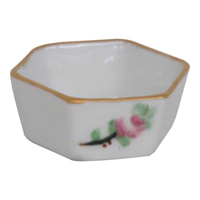 Mid 20th Century Bavaria Porcelain Spice Salt Pepper Hexagon Cellar White With Gold Trim For Sale