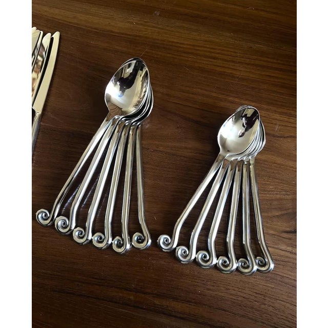 Early 21st Century Spiral Stainless Steel Cutlery Service, 2010s, Set of 30 For Sale - Image 5 of 6