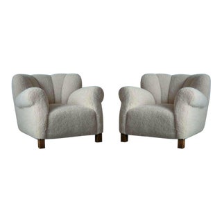 Danish Fritz Hansen Model 1518 Large Size Club Chairs in Lambswool 1940s - a Pair For Sale