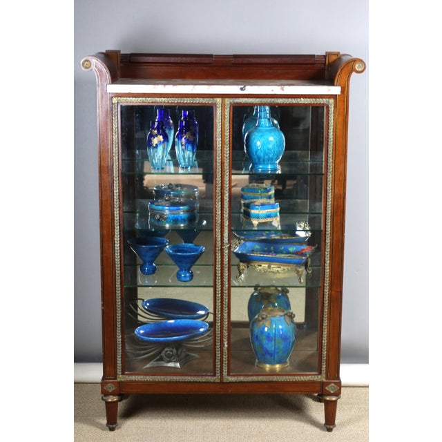 Display Case in Mahogany, 1800s For Sale - Image 11 of 13