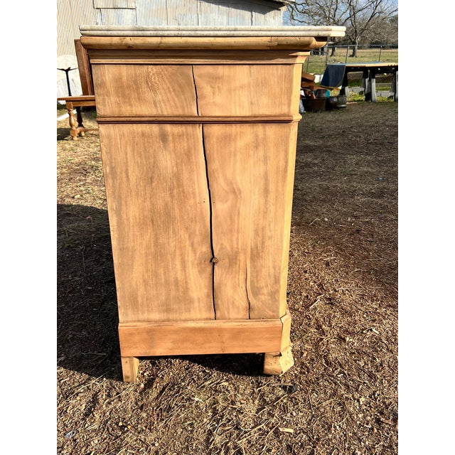 19th Century French Burl Walnut Bleached Marble Top Chest of Drawer / Commodes For Sale - Image 10 of 12