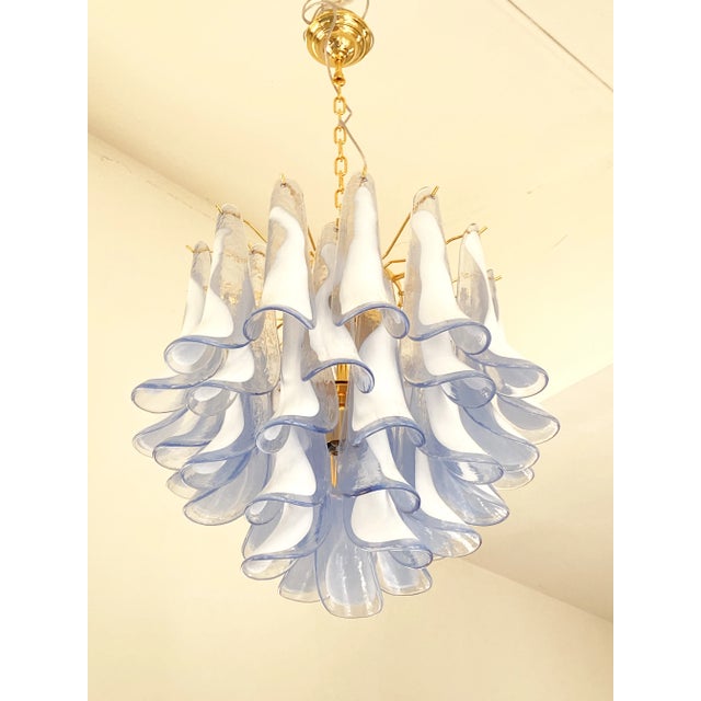 Murano Blue “Selle-Petali” Murano Style Glass Sputnik Chandelier For Sale - Image 4 of 8
