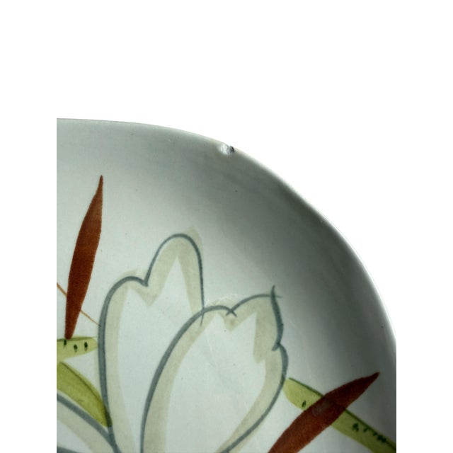 1950s 1950's Red Wing Pottery Lotus Pattern Square Dinner Plates Saucers Cup Set of 7 For Sale - Image 5 of 9