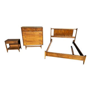 Mid Century Broyhill Brasilia Bedroom Set For Sale