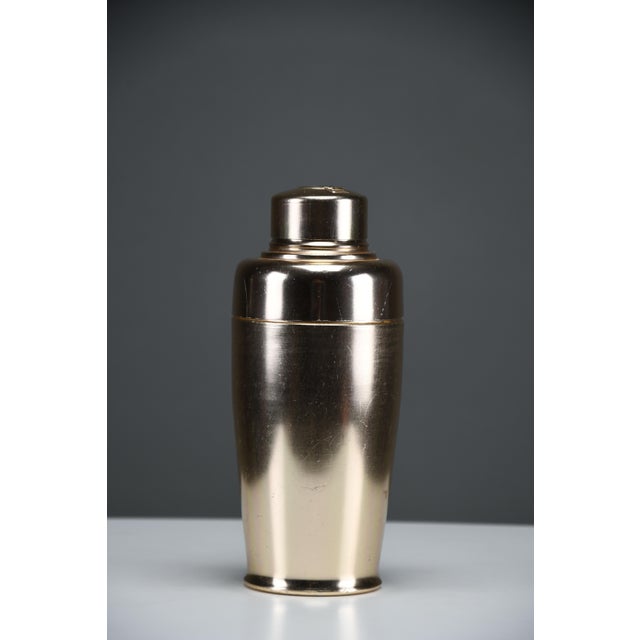 Mid-Century Modern Mid-Century Modern Italian Gold Aluminum Martini Cocktail Shaker, 1960s For Sale - Image 3 of 10