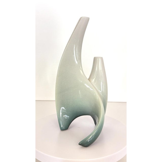 Ceramic White and Green Ceramic Flower Vase Sculpture attributed to Vibi, Turin, Italy, 1950s For Sale - Image 7 of 16