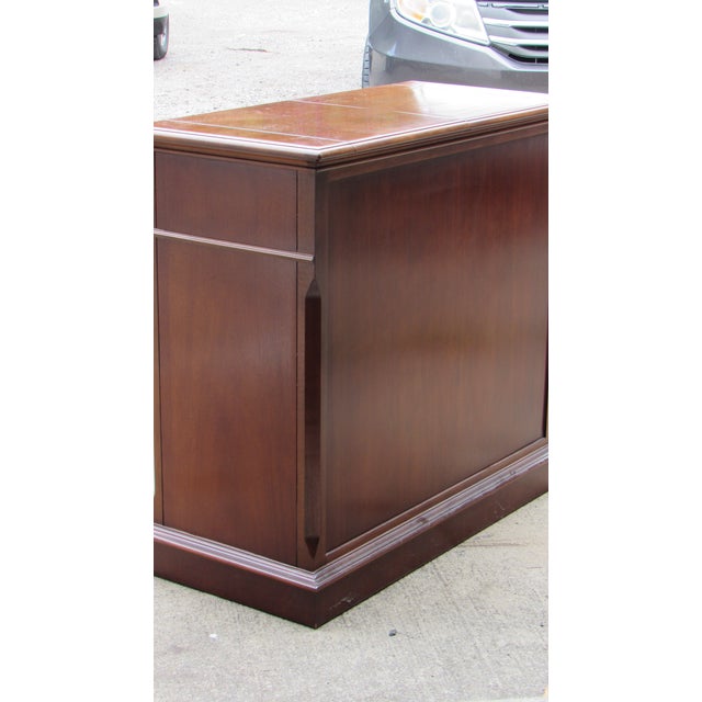 Brown 1980s Lexington Mahogany Server Bar Designer For Sale - Image 8 of 8