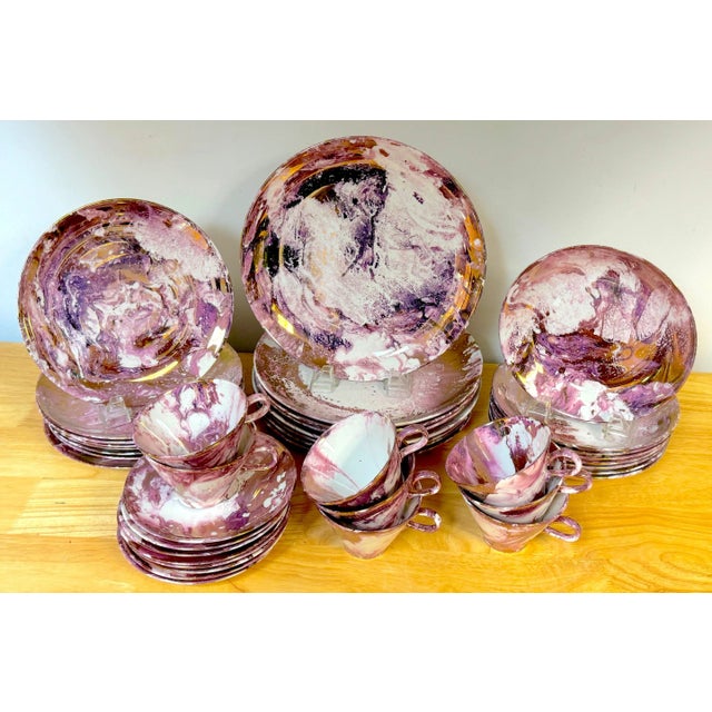 1950s Sascha Brastoff 'Surf Ballet -Pink' for Jill Stevens Miami Beach, Service For 8 For Sale - Image 5 of 12