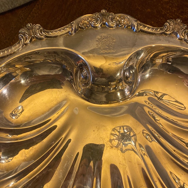Vintage Poole Silver Co Old English Large Footed Shell Dish Griffin Crest For Sale - Image 9 of 11