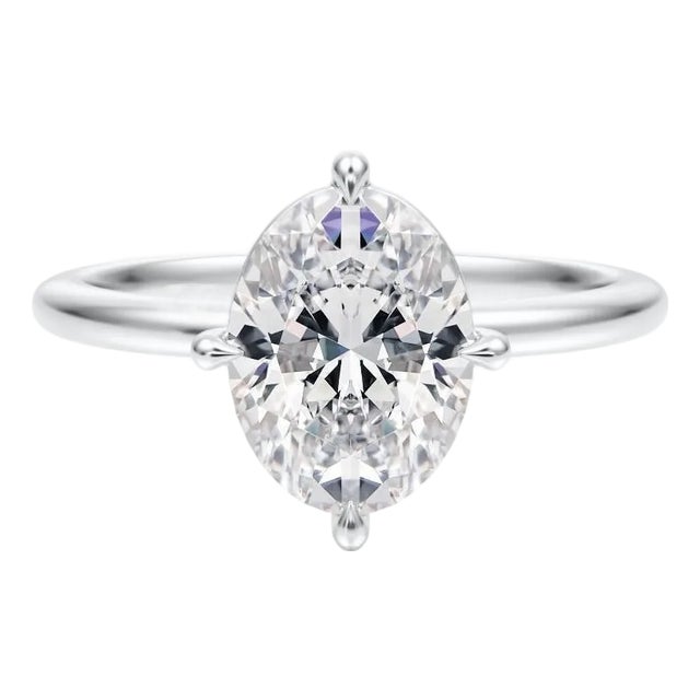 GIA certified 1.80 carat Oval Solitaire, Size 5 For Sale