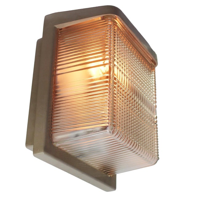 Vintage French Industrial Beige and Brown Aluminium and Pressed Glass Wall Light from Holophane For Sale - Image 6 of 9