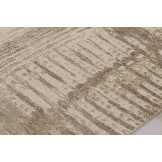 Rug & Kilim's Modern Abstract Rug in Taupe and Ivory Wash For Sale In New York - Image 6 of 8
