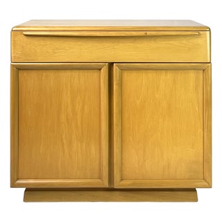Mid-Century Modern Heywood-Wakefield "Wheat" Solid Birch Credenza / Cabinet (Model M 541, Dated 1957) For Sale