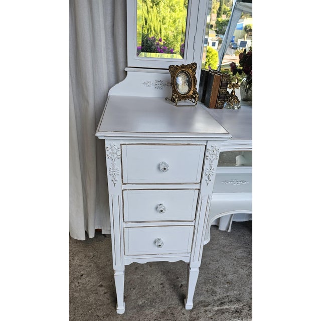 Wood Vintage Vanity 3 Mirrors, 1930's, White Romantic Style For Sale - Image 7 of 16