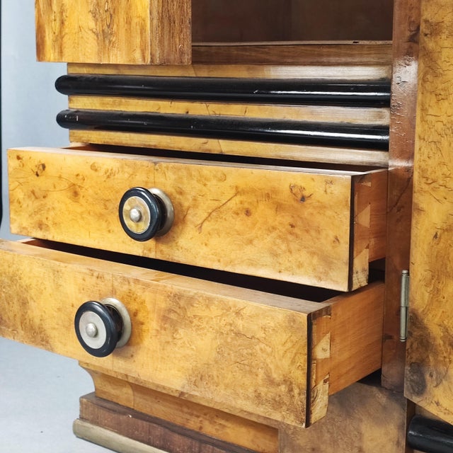 Metal Art Deco Bar Cabinet in Briar Root and Black Glass, 1940s For Sale - Image 7 of 10