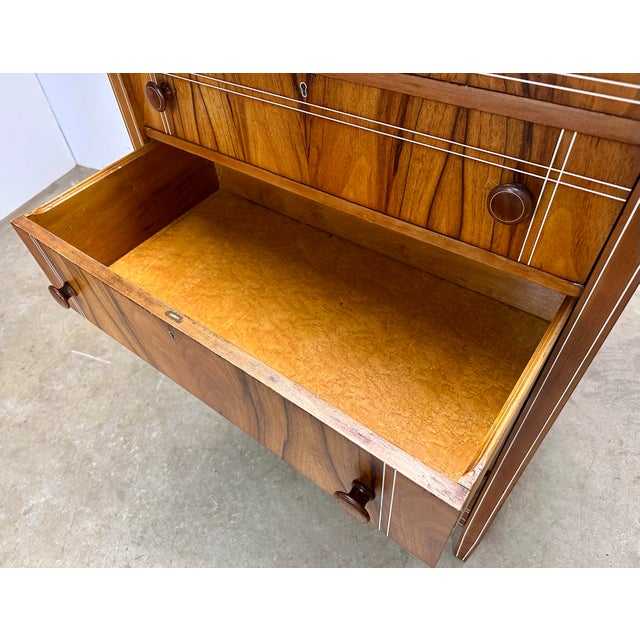 Brown Early 20th Century English / Art Deco Style Figured Woodgrain and Inlaid Chest of Drawers Restored For Sale - Image 8 of 12