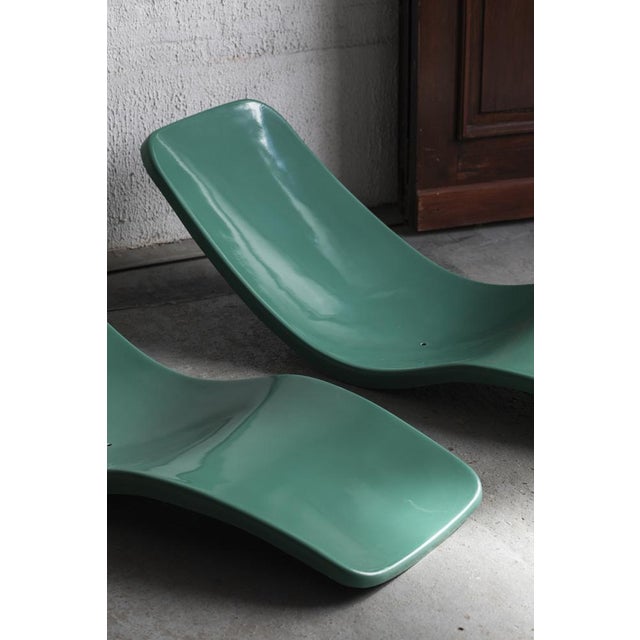 Plastic Set of Fiberglass Sunbeds by Charles Zublena For Sale - Image 7 of 12