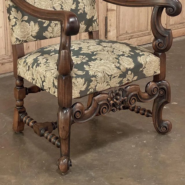 Early 20th Century Antique French Louis XIV Armchair ~ Fauteuil For Sale - Image 5 of 13