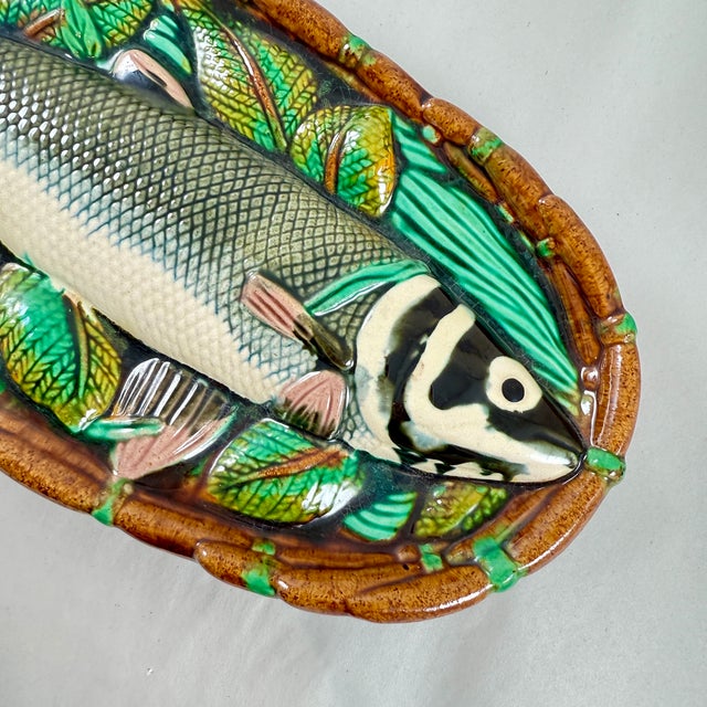 Ceramic Mid-Century Fish in a Basket Wall Plaque For Sale - Image 7 of 12