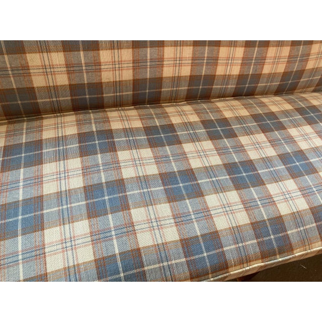 Mid-20th Century Cottage-Core Camelback Sofa With Chinese Chippendale Carved Legs in Original Plaid Fabric For Sale - Image 10 of 10