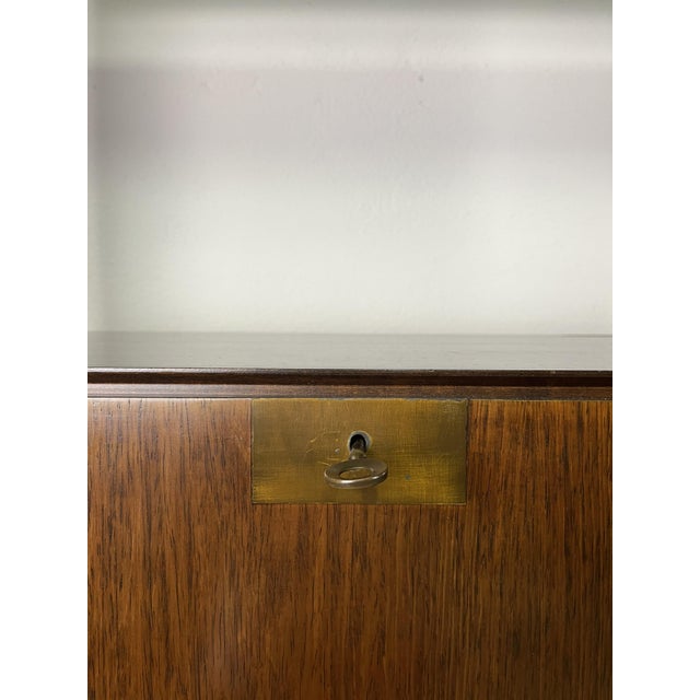 Freestanding Bookcase in Wood and Brass from Vittorio Dassi, 1960s For Sale - Image 6 of 9