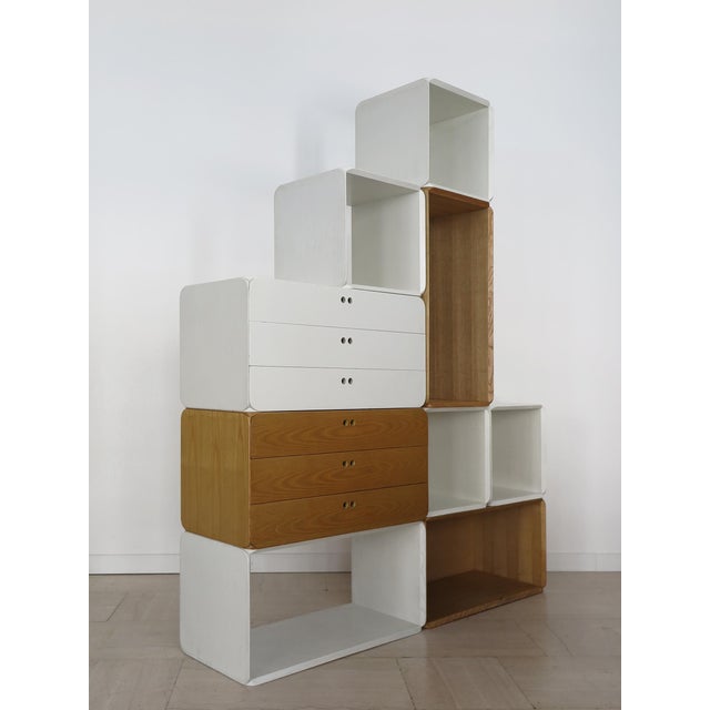 1970s Two-Tone Samara Modular Bookcase by Derk Jan De Vries for Maisa, Italy, 1970s, Set of 8 For Sale - Image 5 of 18