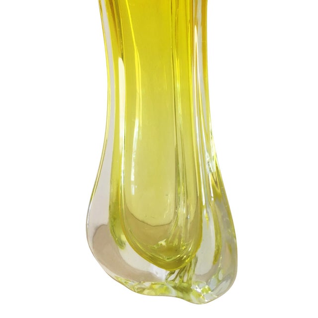 Glass Vase by Luciano Ferro for A.VE.M., 1960s For Sale - Image 4 of 11