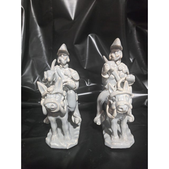 1980s Chess Set by Cerámicas Benlloch for Manises, 1980s, Set of 33 For Sale - Image 5 of 17