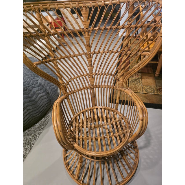 Rattan Peacock Chair, Circa 1960s, Attributed to Gio Ponti and Lio Carminati For Sale In Chicago - Image 6 of 8