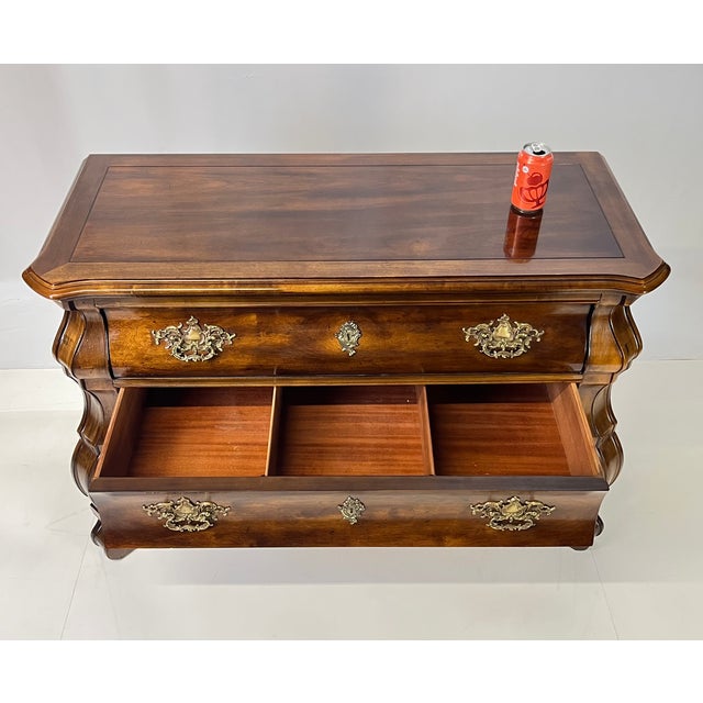 Late 20th Century Henredon Viennese/French Provincial Bombe Chest or Commode For Sale - Image 15 of 16