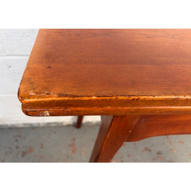 1940s Vintage Cushman "Colonial Creations" Pivot-Top Game Table For Sale - Image 5 of 13