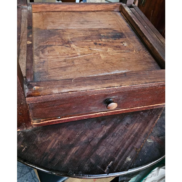 18th Century Early American Stained Mahogany Single Drawer Tavern / Center Table For Sale - Image 10 of 10