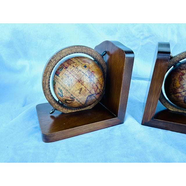 Vintage Italian Old World Bookends, perfect for a bookcase, den, office. 6.5in h x 6.5in w x 4in d Make sure to follow me,...