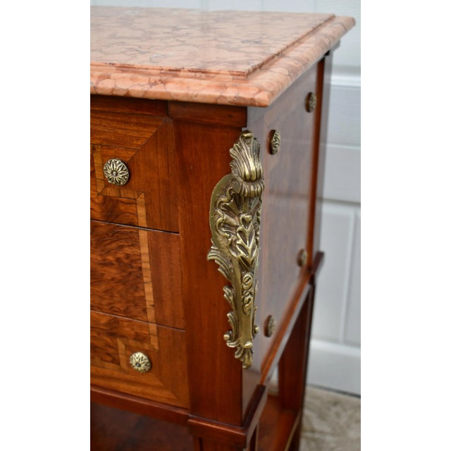 Brown Inlaid Wood Nightstand Vintage Italian 3 Drawer Marble Accent Chest Brass Ormolu 80s For Sale - Image 8 of 13