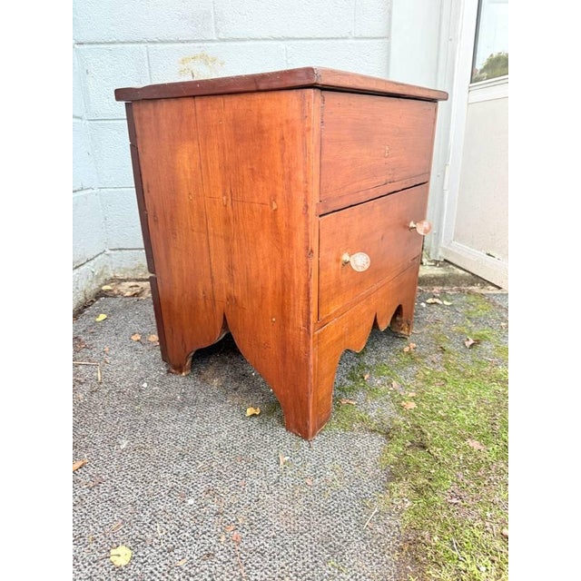 Antique Early American Primitive Style Muler Blanket Chest With Drawers. For Sale - Image 11 of 17