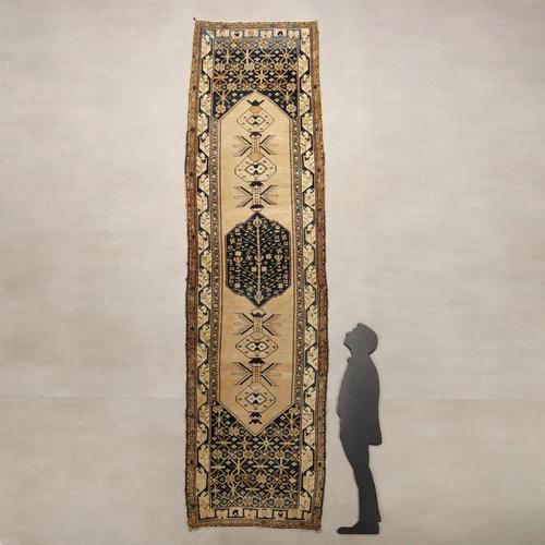 Malayer rug in cotton and wool, large knot, hand-made. This piece is attributed to the mentioned designer/maker. It has no...