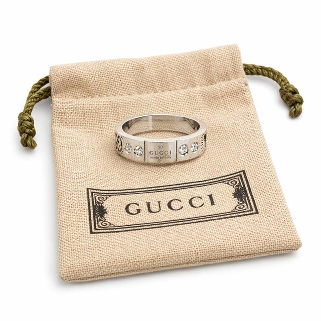Metal Mid 20th Century Gucci Icon 18k White Gold Diamond Band Ring For Sale - Image 7 of 10
