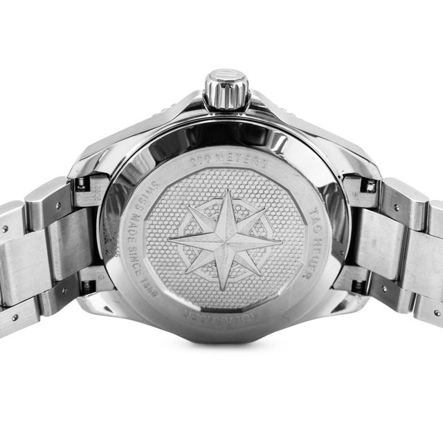 Early 21st Century Tag Heuer Aquaracer 40mm wbp2115.ba0627 Green Dial Steel Automatic Watch For Sale - Image 5 of 10