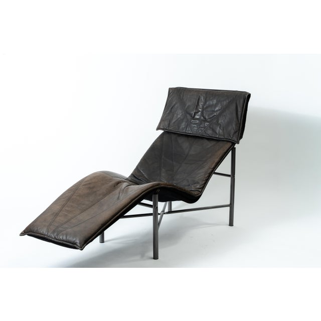 Skye Leather Chaise Longue by Tord Björklund for Ikea, 1980s, in Very Good conditions. Designed 1980 to 1989 I have...