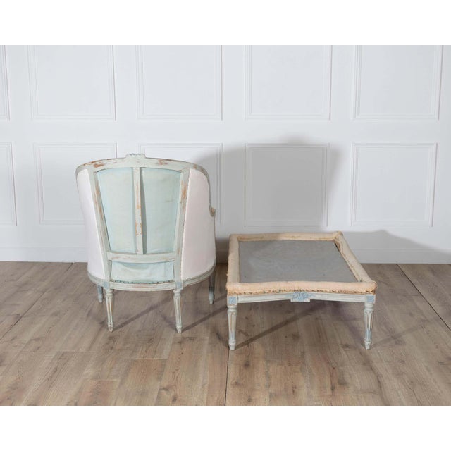 Wood 19th Century French Louis XVI Style Painted Lie de Repos For Sale - Image 7 of 13