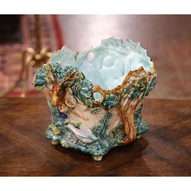 Late 19th Century 19th Century French Painted Majolica Cachepot With Hunt Trophy Motifs For Sale - Image 5 of 12