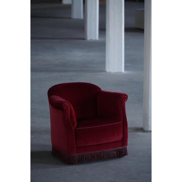Vintage Danish Curved Lounge Chairs in Deep Red Velvet with Fringes, 1940s, Set of 2 For Sale - Image 3 of 18
