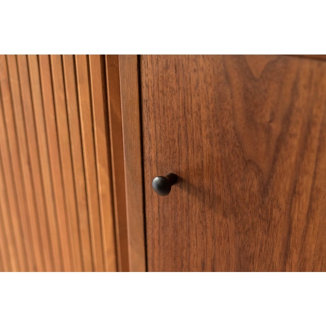 Glenn of California Mid Century California Modern Walnut Tambour Door Credenza by Milo Baughman For Sale - Image 4 of 18
