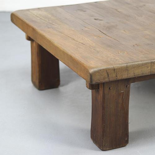 This large, square coffee table from the 1960s is crafted in the Brutalist style and made of heavy, high-quality oak. The...