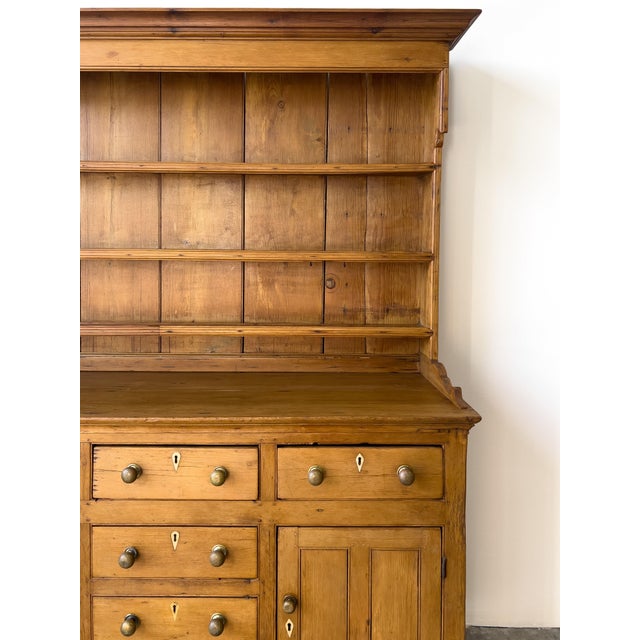 Mid 19th Century Antique Victorian Pine Hutch With Brass Knobs | Kitchen Dresser For Sale - Image 5 of 8